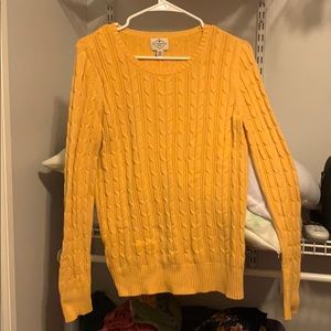 Medium yellow cable sweater
